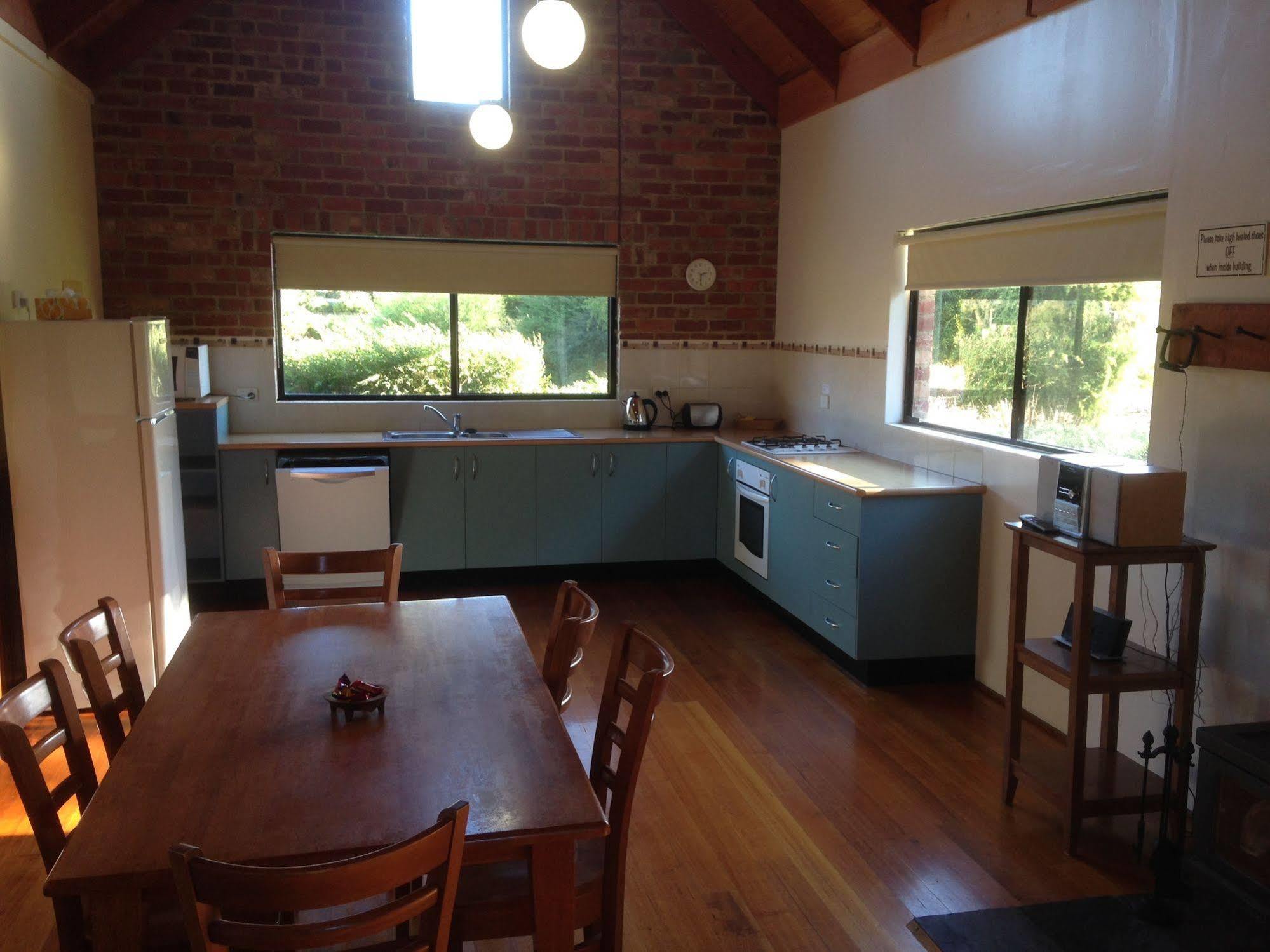 Prom Coast Holiday Lodge Waratah Bay Exterior photo