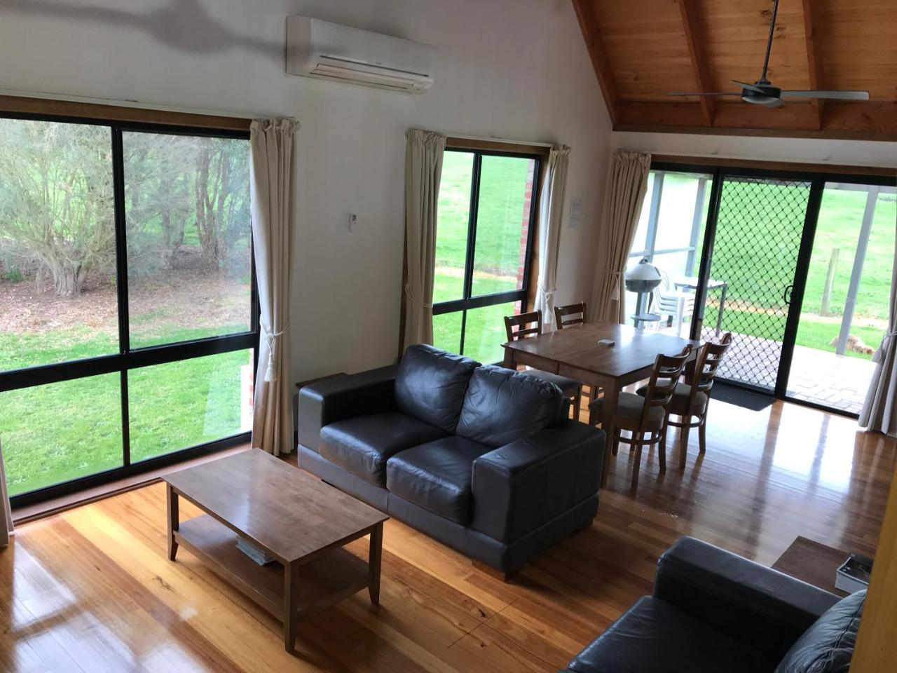 Prom Coast Holiday Lodge Waratah Bay Exterior photo